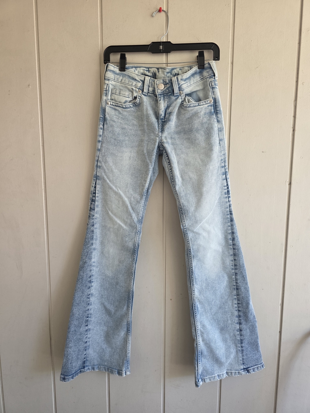 H&M Divide Flare Bellbottoms Light Wash Jeans Sz 4